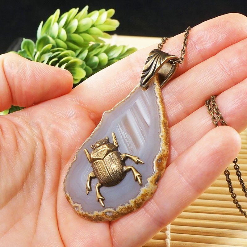 Scarab Bug Necklace Beige Gray Agate Slice Slab Pendant Necklace Jewelry Gift - Necklaces - Semi-Precious Stones Gray