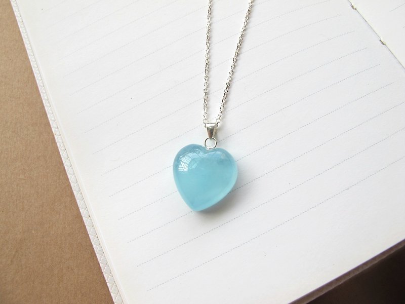 [Chan Blue Heart] Sea Water Sapphire x 925 Silver Chain - Hand-created natural stone series - Necklaces - Crystal Blue