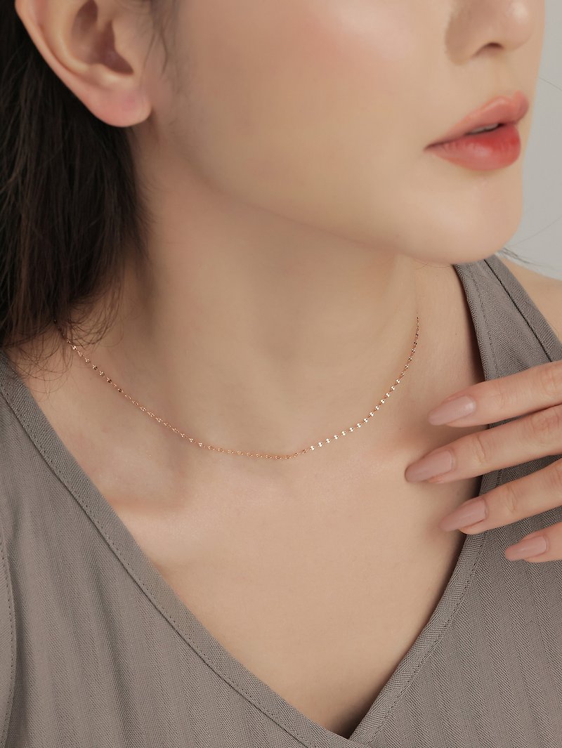 【Graduation Gift】Shining. Small Kiss Lips Necklace Gift Recommendation - Necklaces - Stainless Steel Gold