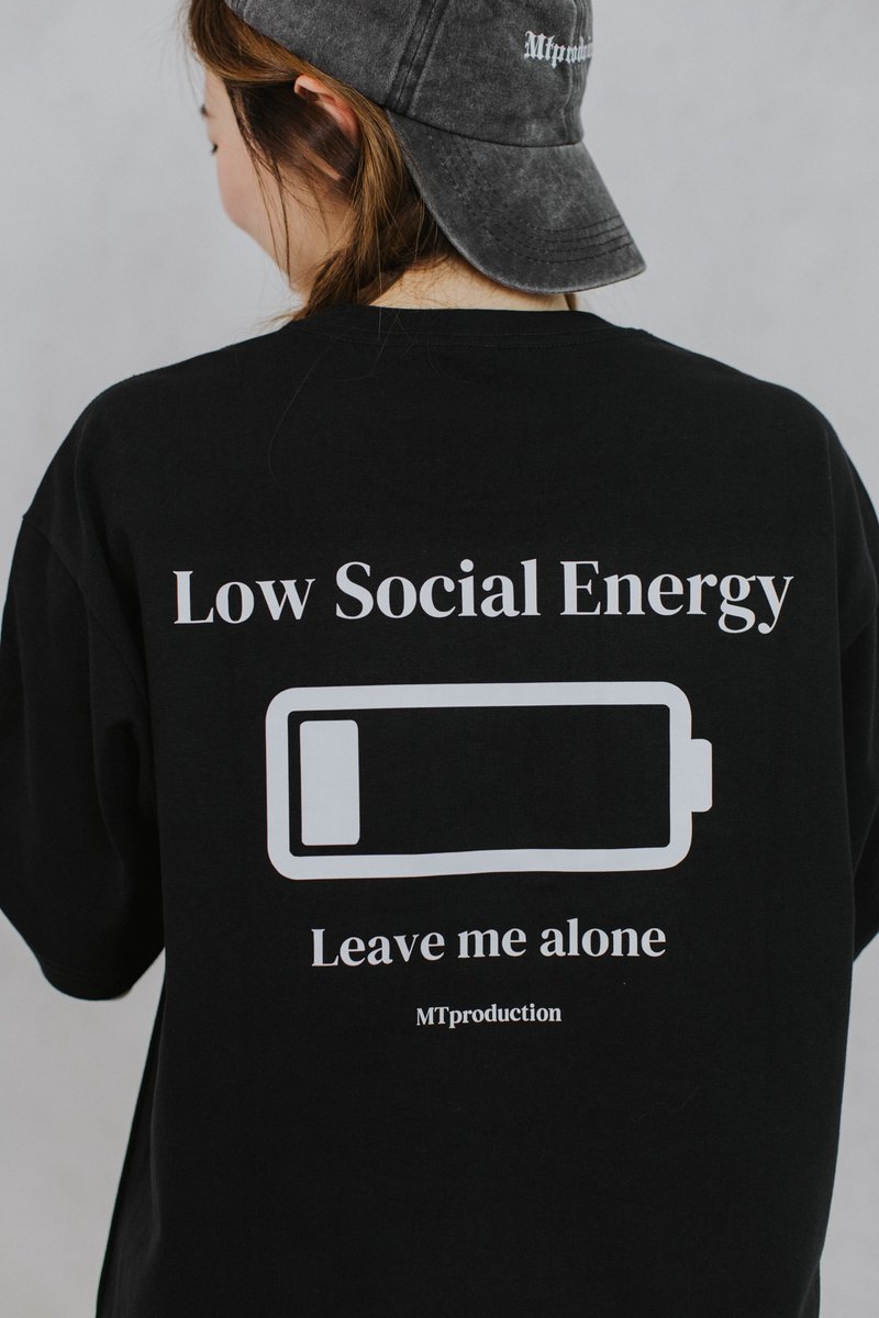 Introvert專用- Low Social Energy Tee - 帽T/大學T - 棉．麻 黑色