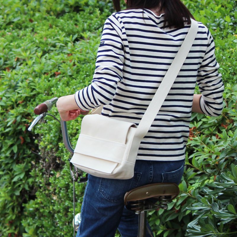 dally-s: Natural Takashima canvas shoulder bag - กระเป๋าแมสเซนเจอร์ - ผ้าฝ้าย/ผ้าลินิน ขาว