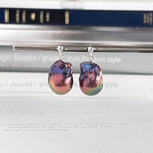 一点物✧オイスターパールピアス✧silver925 オイスターパール ピーコックカラーの揺れるピアス 約17.0x12mm