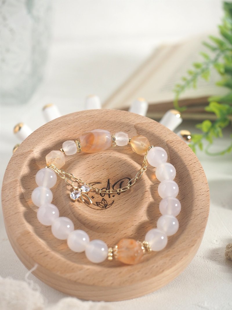 Agate cut bucket pearl white agate agate cube sugar red gum flower cut cut agate crystal design - สร้อยข้อมือ - หยก 