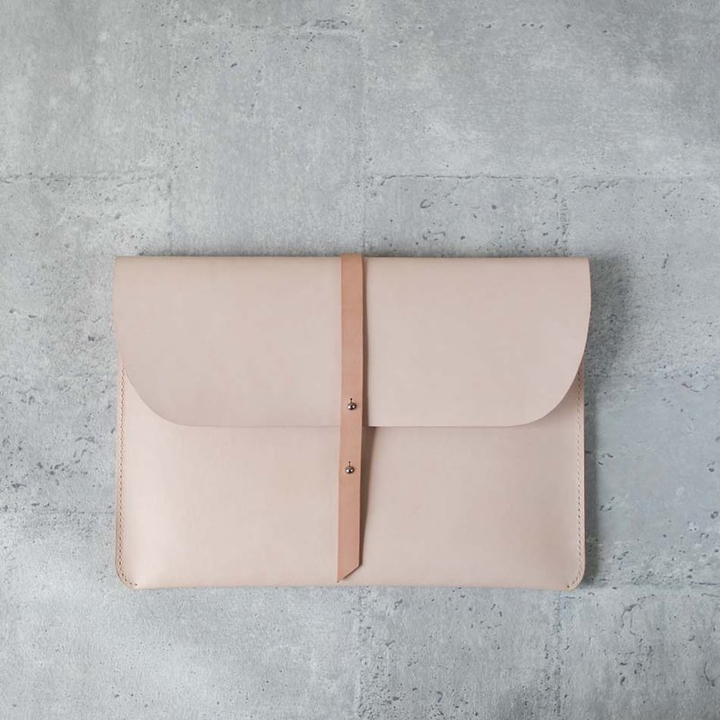 Macbook Pro 13" 15" Leather Case Clutch in Vegetable Tanned Original Cowhide Leather - กระเป๋าแล็ปท็อป - หนังแท้ สีส้ม