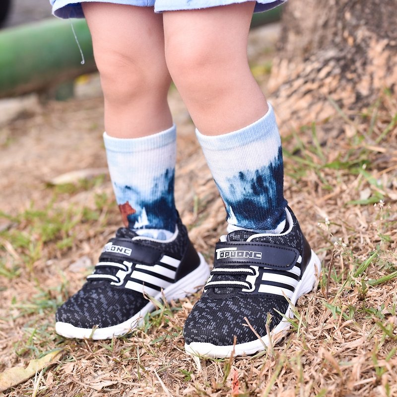 【Xiaochuang Socks】Children's Socks - Looking for Taiwan Jinxuan Forest Ecological Children's Socks Anti-slip Socks - Socks - Eco-Friendly Materials Blue