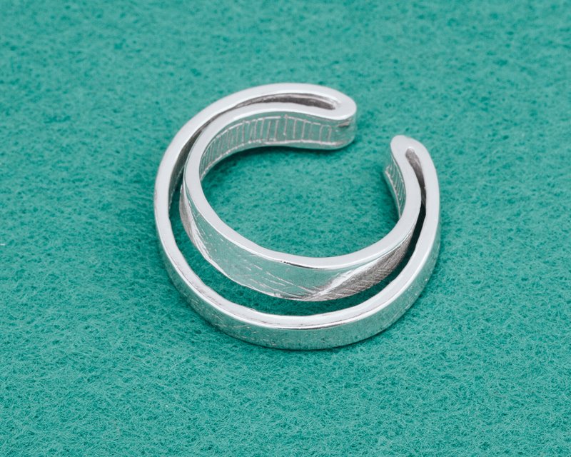 Simple curved ring - adjustable size - Japanese simplicity - unisex ring - แหวนทั่วไป - เงิน สีเงิน