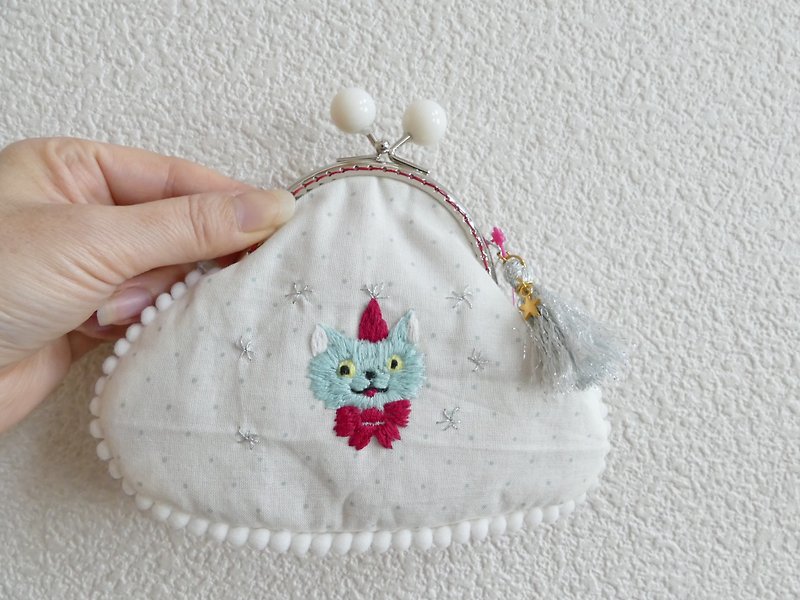 Embroidery sunflower party cat light blue - Toiletry Bags & Pouches - Cotton & Hemp White