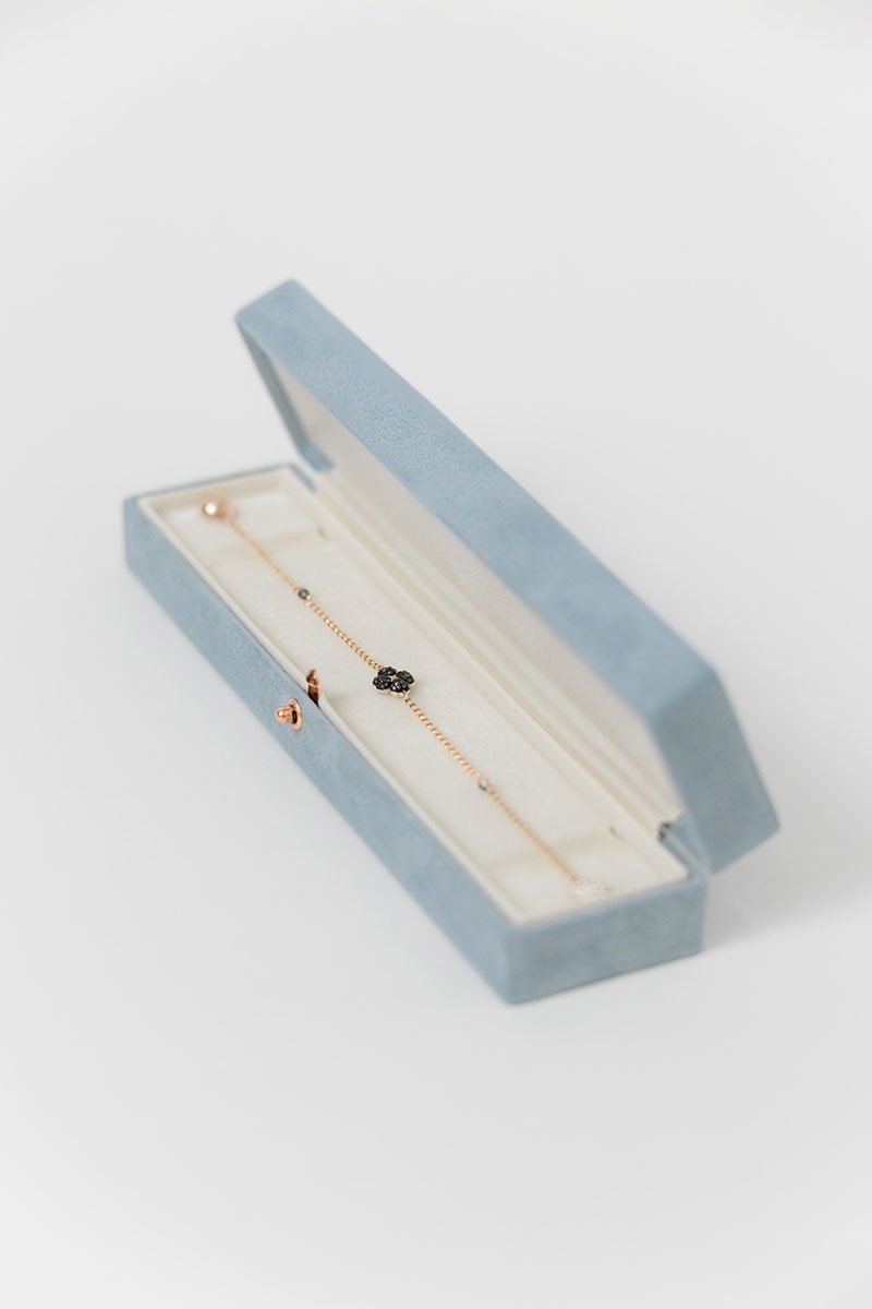 Suede Bracelet Box - OBLONG LOCK - Handmade Monogram Vintage Style Jewelry Box - สร้อยข้อมือ - หนังแท้ สีน้ำเงิน