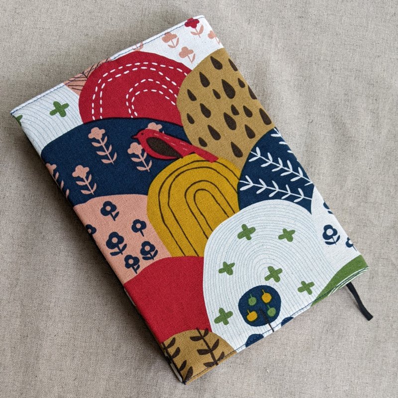 Adjustable handmade cloth book jacket can be customized, and embroidered characters can be purchased for customization - Book Covers - Cotton & Hemp Multicolor