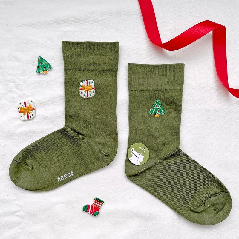 [Customized Gift] Embroidered Socks Selection Customized Christmas Limited Selection - Socks - Cotton & Hemp Multicolor