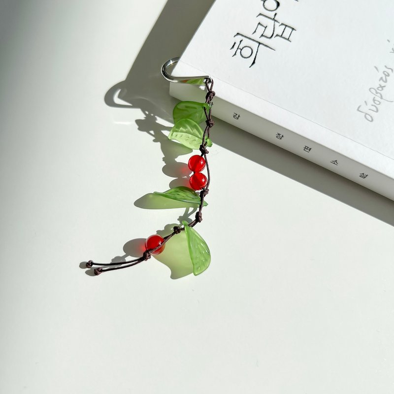 red fruit Metal Ring Bookmark - 書籤 - 其他材質 紅色