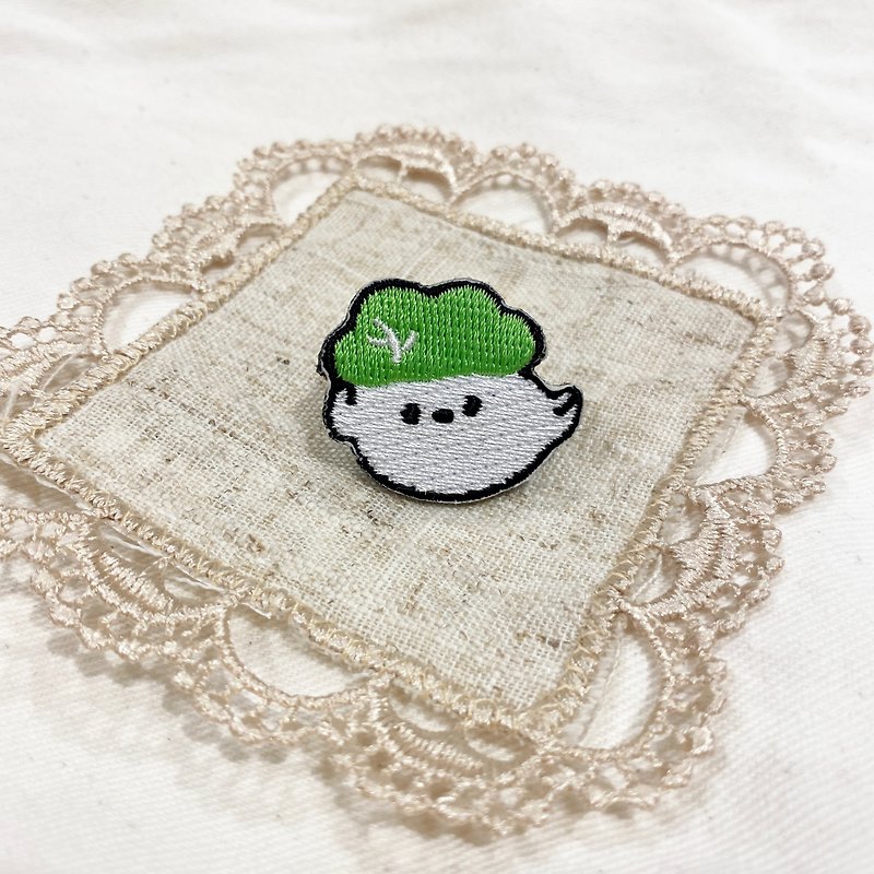 Embroidery pins – a piece of cake - เข็มกลัด/พิน - งานปัก สีเขียว