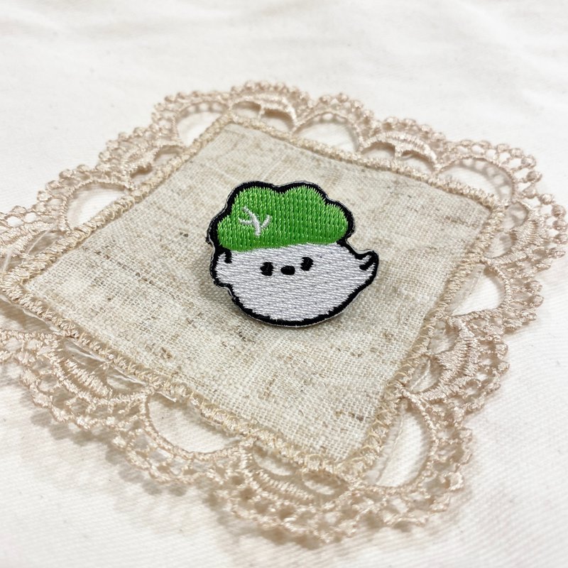刺繡別針 - 小菜一碟 - 徽章/別針 - 繡線 綠色