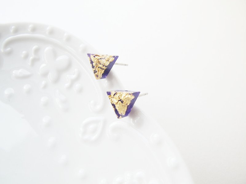 ＊Rosy Garden＊purple triangle resin earrings - ต่างหู - วัสดุอื่นๆ สีม่วง