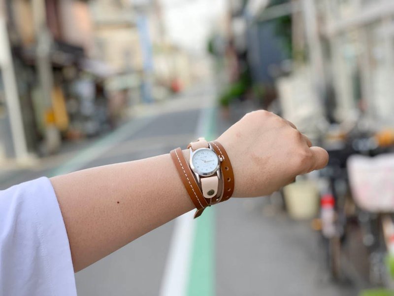ROLL　ほんのり上品な気分が味わえる　ロールアップ腕時計　くるくる巻きウォッチ　RUW-BBWW-W - 女錶 - 真皮 咖啡色
