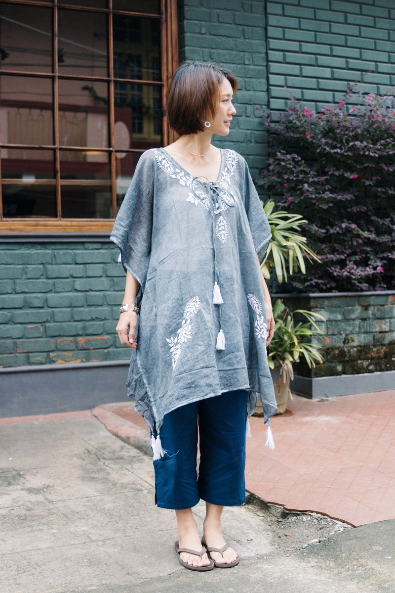 KALAKAR Indian cotton embroidered butterfly top_grey - เสื้อผู้หญิง - ผ้าฝ้าย/ผ้าลินิน สีเทา