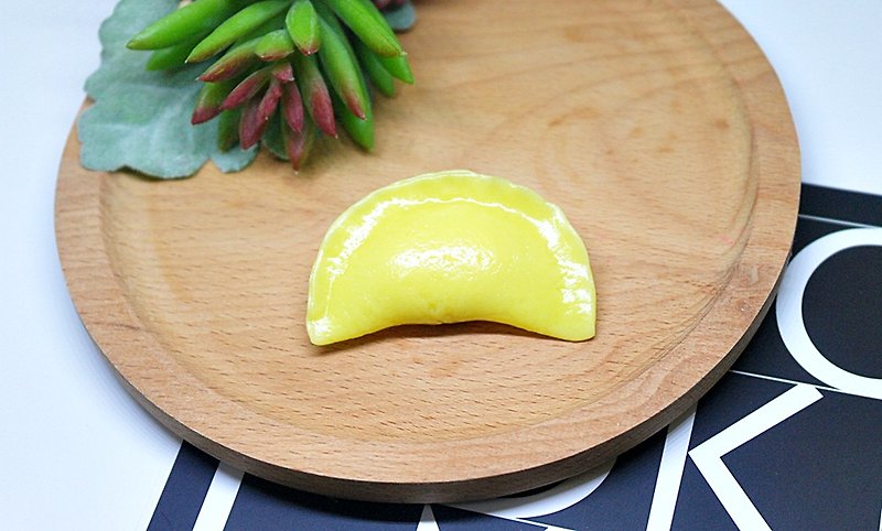 >>Clay Series - Egg Dumplings - => Magnet Series #Refrigerator. Blackboard Magnet # #Fake Food# - Magnets - Clay Yellow
