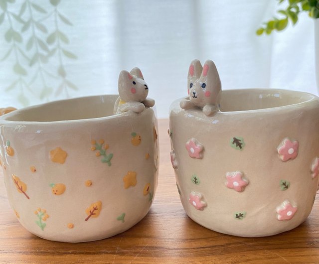 Cute cloud-shaped handmade ceramic mug. - Shop cher's pottery Cups - Pinkoi