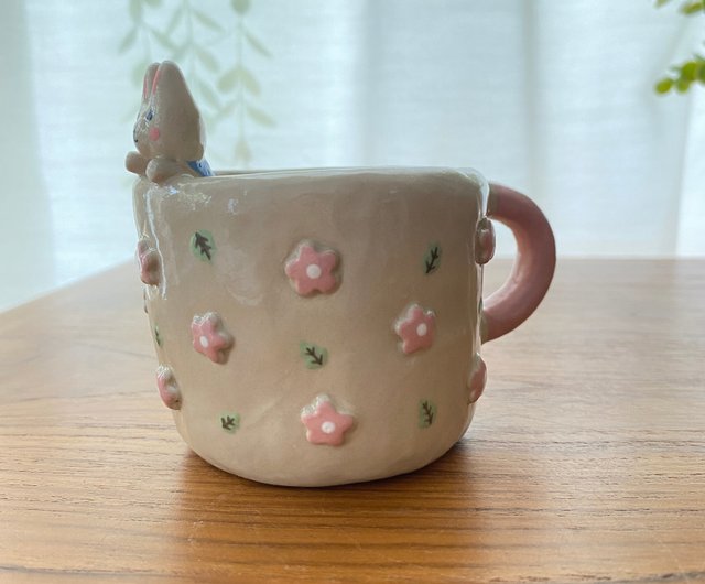 Cute cloud-shaped handmade ceramic mug. - Shop cher's pottery Cups - Pinkoi