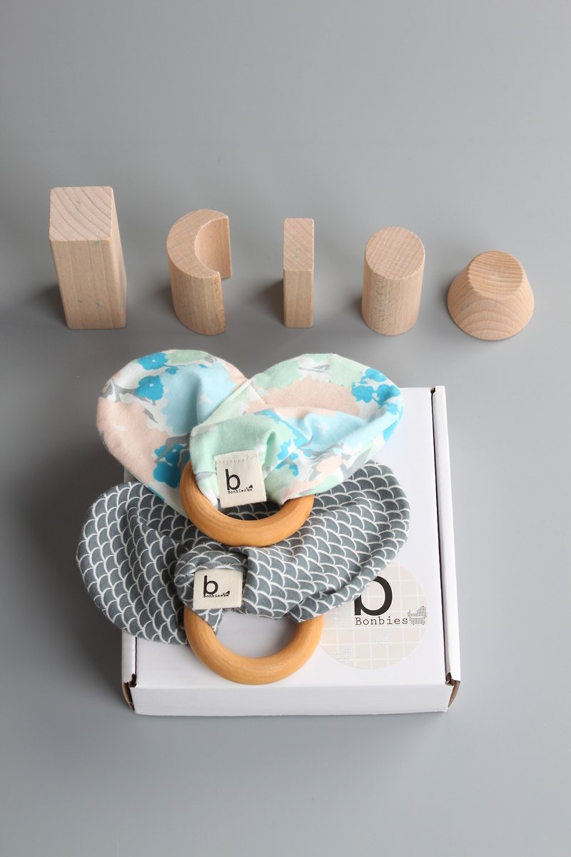 Natural Canadian wood circle. Toys. Teether soothing (a set includes two sets) - ผ้ากันเปื้อน - ผ้าฝ้าย/ผ้าลินิน 