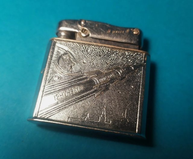 Vintage lighter elettrico lavorando più leggero Soviet russo forno