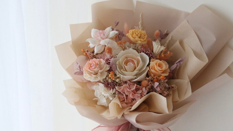 [Graduation Bouquet] Large Rose Bouquet Eternal Rose Graduation Gift Dry Flower Graduation Season - ช่อดอกไม้แห้ง - พืช/ดอกไม้ สึชมพู