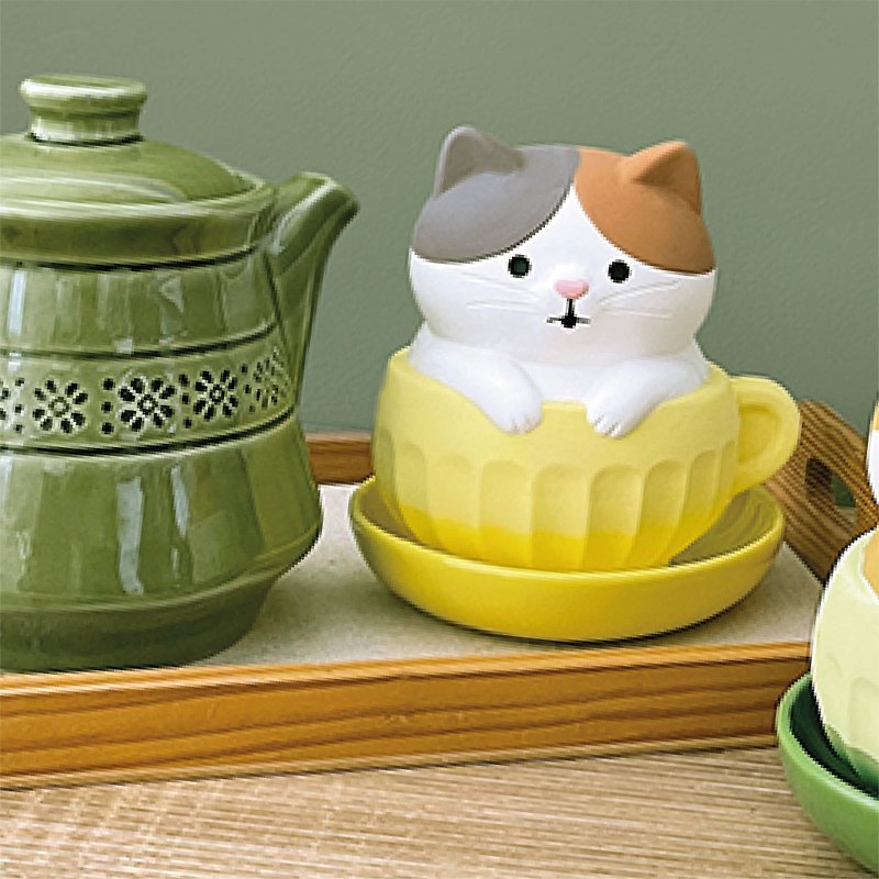 日本Decole 自然氣化加濕器 - 躲在小茶杯的三色貓