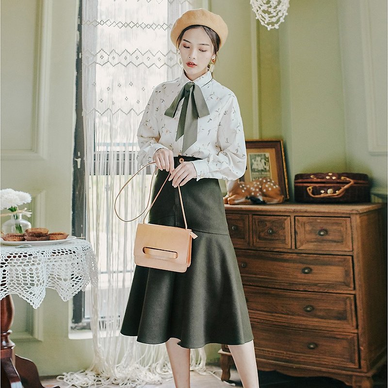 Anne Chen autumn ladies wear retro fashion solid color split skirt dress YHQ8911 - กระโปรง - วัสดุอื่นๆ สีเขียว