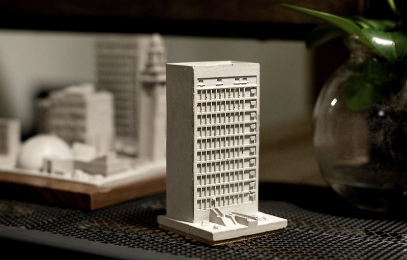 【One City Does Not Change】 - Handmade Cement Series / Hong Kong City Hall - Items for Display - Cement 