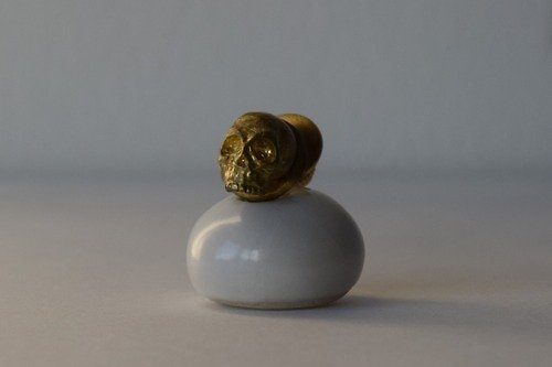 ino-jewelry 真鍮タイタック Scull