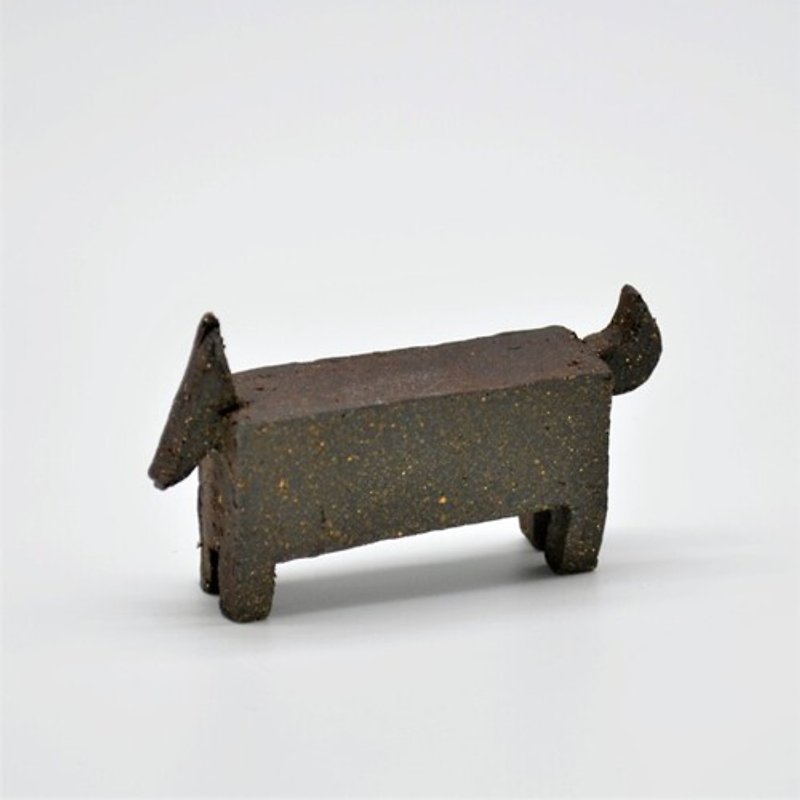 dog small - Items for Display - Pottery 