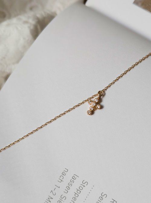 Bloom Jewellery手工輕珠寶 美國14k注金(14KGF) 鑲鑽十字架手鍊