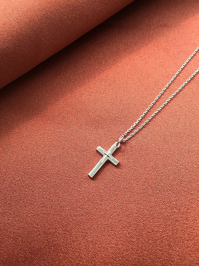 十字架 女款項鍊 925純銀 - 項鍊 - 純銀 多色