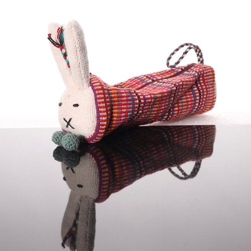 M31仙女星工作室 快速出貨-尼泊爾手工白兔兔紅袋身筆袋-棉線梭織手工編織收納包