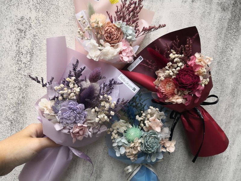 Sun Rose Dry Bouquet Graduation Bouquet Sunflower Bouquet Sola Flower Bouquet Carnation Bouquet - ช่อดอกไม้แห้ง - พืช/ดอกไม้ หลากหลายสี