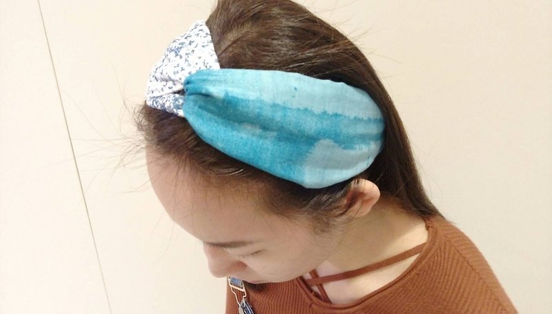 Blue Ocean Double Yarn Hairband - เครื่องประดับผม - ผ้าฝ้าย/ผ้าลินิน สีน้ำเงิน