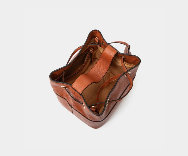 Moonshaft Bucket Bag Full Grain Cowhide leather - Shop Moonshaft