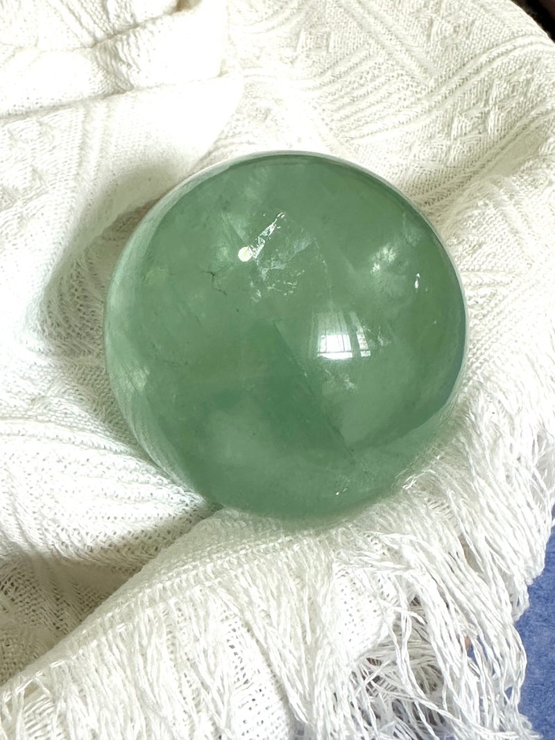 Crystal.EAA 綠螢石 水晶球 78mm - 擺飾/家飾品 - 水晶 綠色