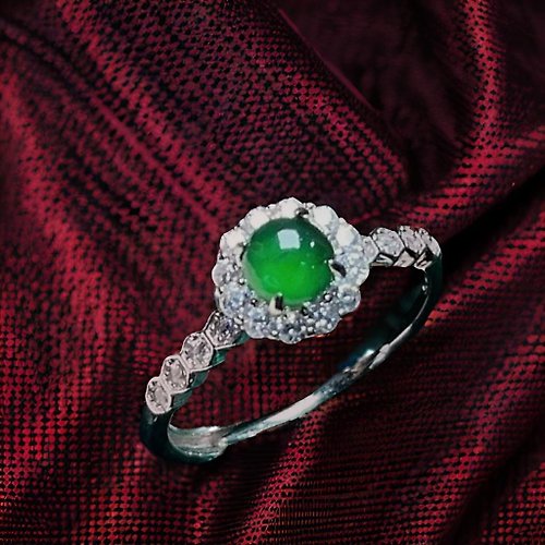 瓔珞珠寶盒 E.L.Jewelry Box 冰綠翡翠蛋面925純銀鑲嵌戒指 | 天然玉翡翠A貨