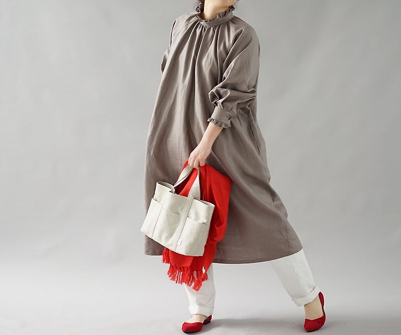 wafu Linen dress / midi length / long sleeve / frill collar / mocha a088a-vay2 - ชุดเดรส - ผ้าฝ้าย/ผ้าลินิน สีเทา