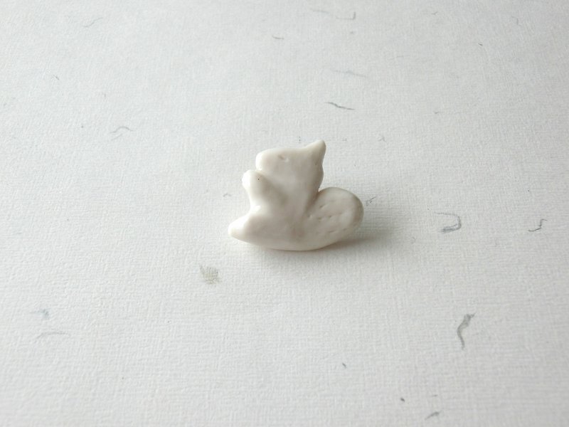 Squirrel Ceramic Brooch - Brooches - Porcelain White