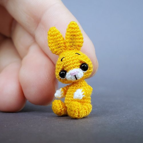 Microtoysby Miniature crocheted bunny. Dollhouse accessories. Micro amigurumi. Mini rabbit.