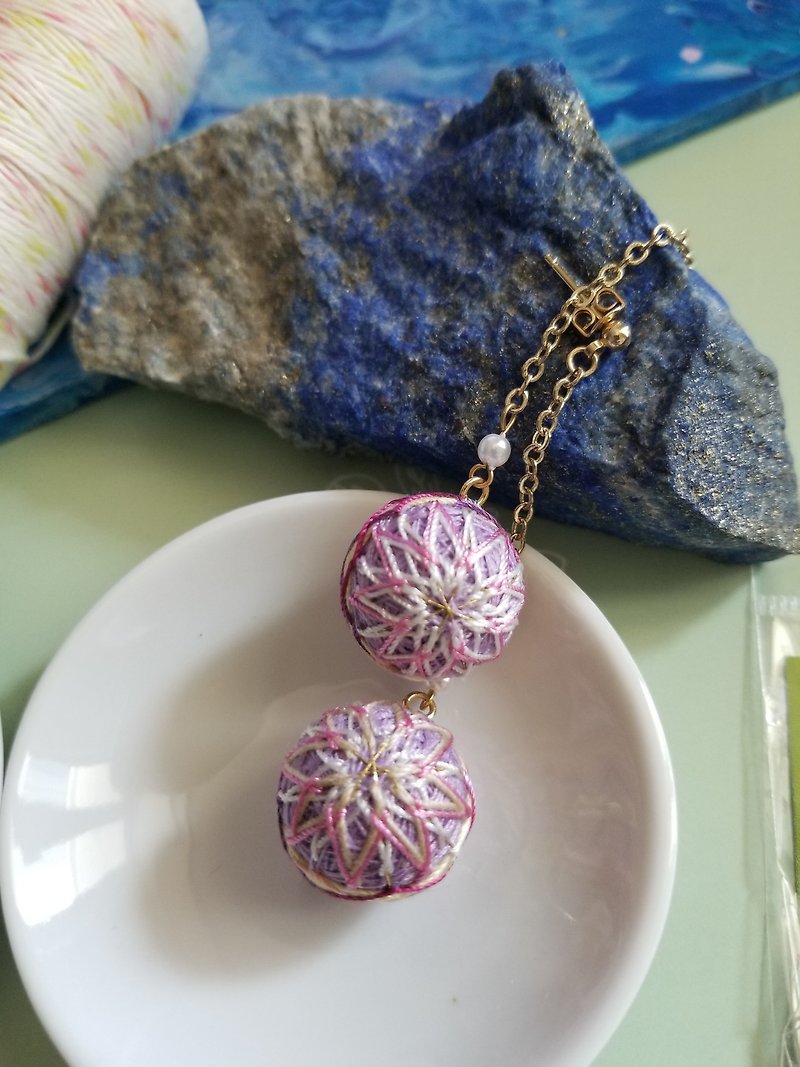 Colorful thread day and small ball earrings - Danlan (full hand) - ต่างหู - งานปัก สีม่วง