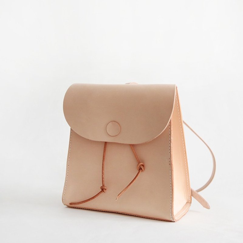 Simple shoulder bag - กระเป๋าเป้สะพายหลัง - กระดาษ 