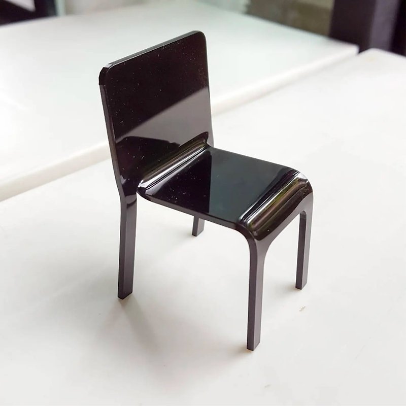 BLACK ACRYLIC DESIGNER CHAIR Scale 1:12 for dollhouse - Items for Display - Plastic Black
