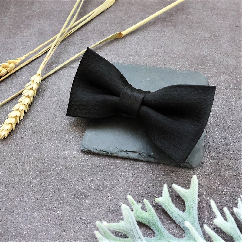 Dark black bright pattern bow tie-you have to look at me carefully to know my uniqueness - Bow Ties & Ascots - Other Man-Made Fibers Black