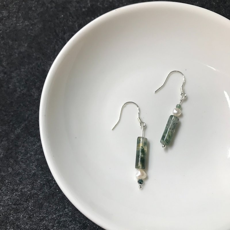 [Original Earrings] Meditation - Earrings & Clip-ons - Semi-Precious Stones Green