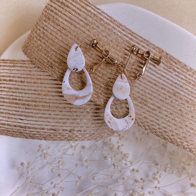 [Marble Day] Tears of the Earth Dangle Earrings Gold Foil Water Drops - Earrings & Clip-ons - Clay White