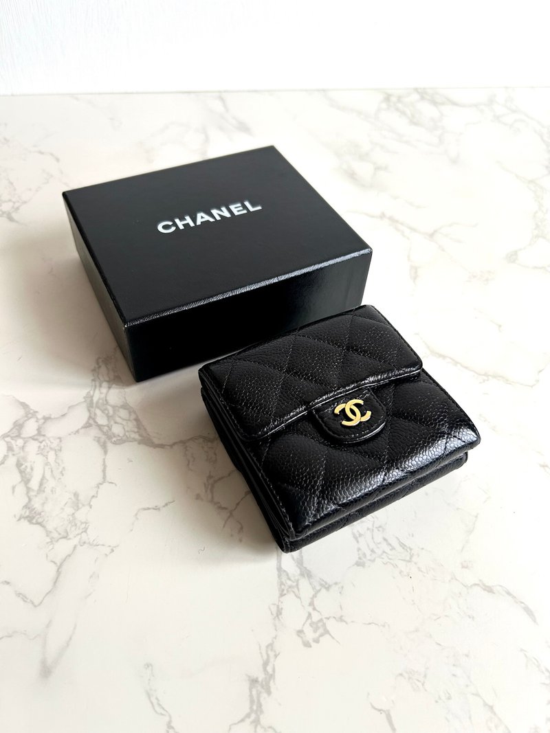 中古Chanel雙面黑金色魚子醬皮革短夾 皮夾 錢包 中夾 二手古董包 - 銀包 - 真皮 黑色