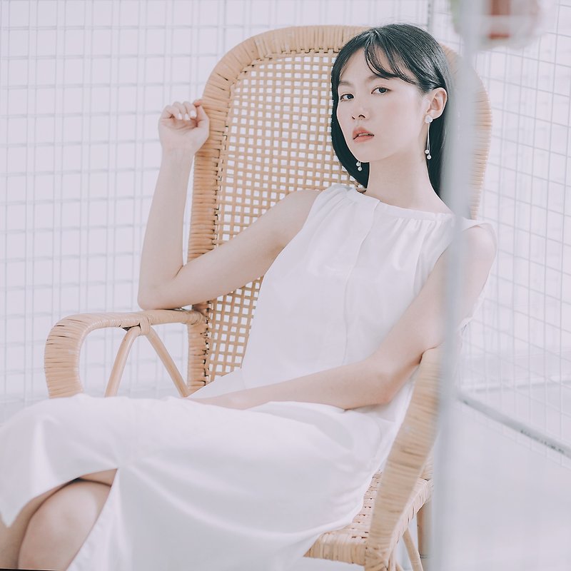 [Classic Original] Flowery_Flower Slit Dress_CLD012_Moonlight White - ชุดเดรส - เส้นใยสังเคราะห์ ขาว